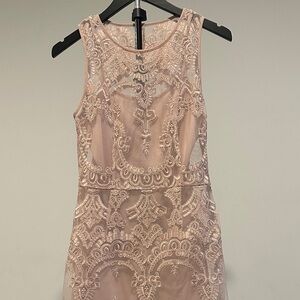 Elegant Lace Sleeveless Dress - Pink